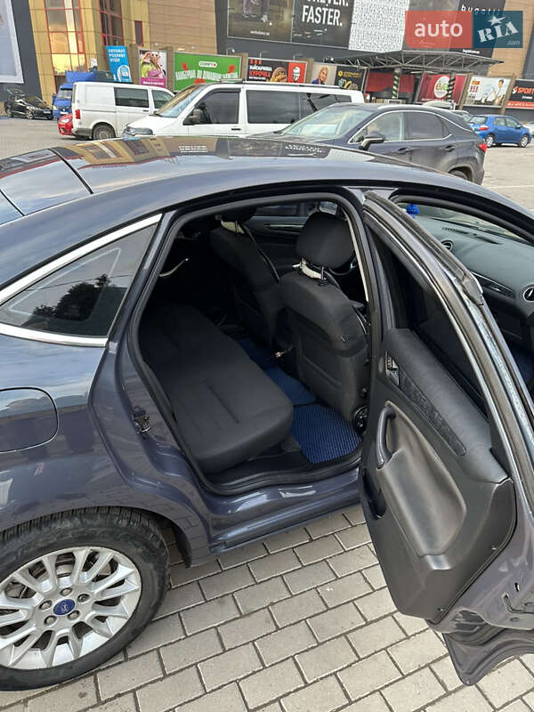 Седан Ford Mondeo 2010 в Ивано-Франковске