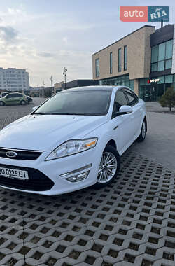 Седан Ford Mondeo 2012 в Хмельницком