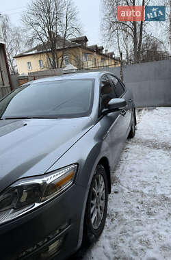 Седан Ford Mondeo 2012 в 