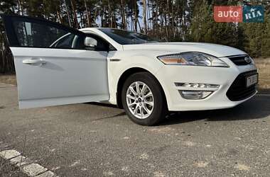 Лифтбек Ford Mondeo 2014 в 