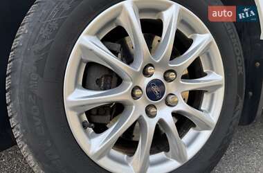 Лифтбек Ford Mondeo 2014 в 