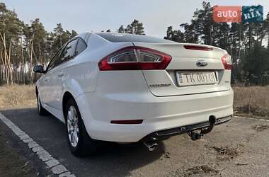 Лифтбек Ford Mondeo 2014 в 