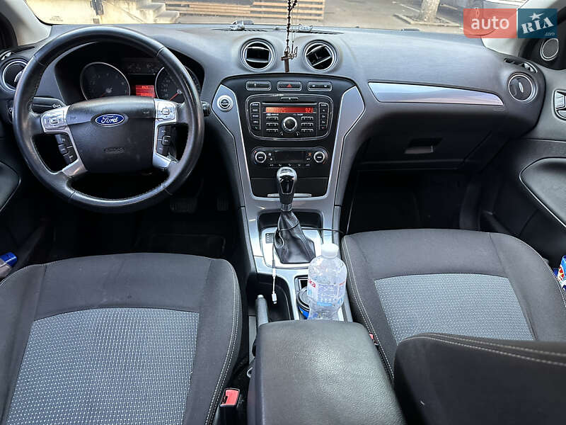 Седан Ford Mondeo 2011 в Киеве