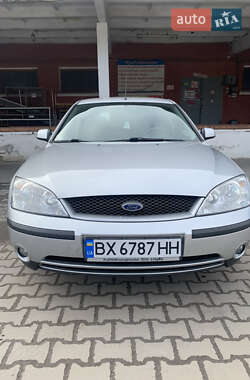 Лифтбек Ford Mondeo 2002 в 