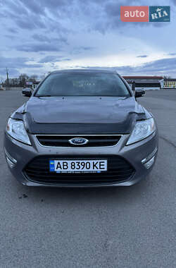 Седан Ford Mondeo 2012 в 