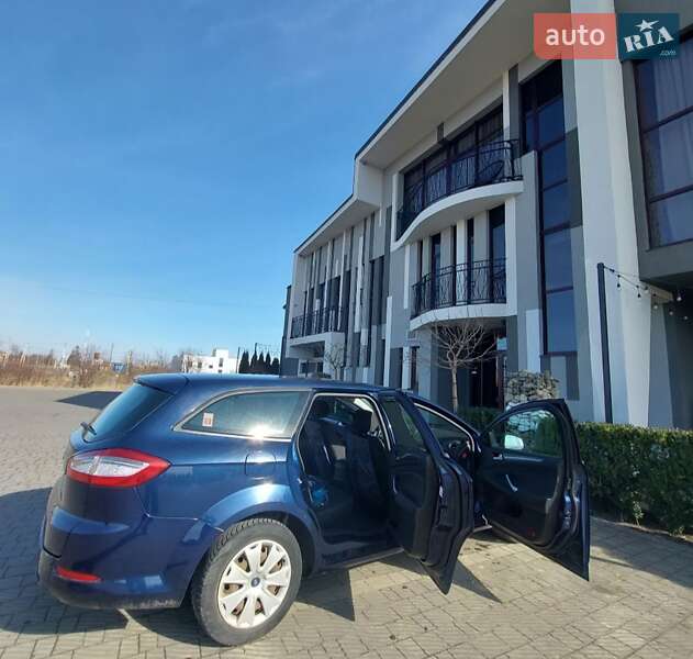 Универсал Ford Mondeo 2013 в Стрые