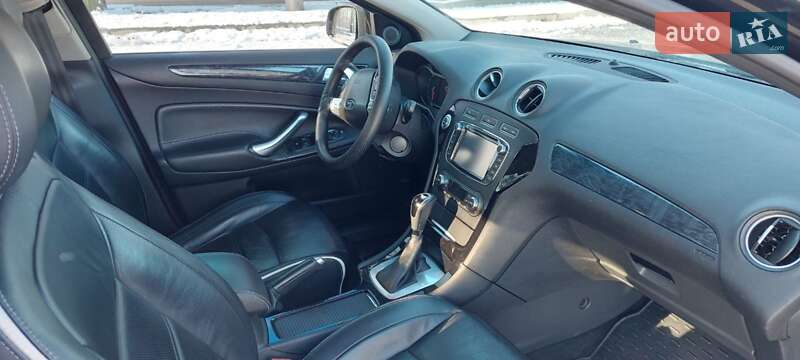 Седан Ford Mondeo 2012 в Кривом Роге