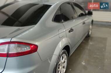 Седан Ford Mondeo 2012 в Усатово