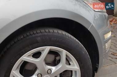 Седан Ford Mondeo 2012 в Усатово