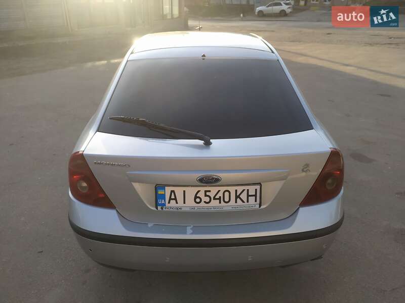 Седан Ford Mondeo 2002 в Сквире