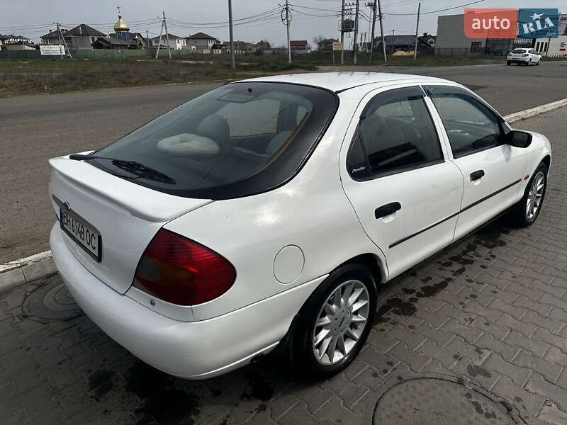 Лифтбек Ford Mondeo 1997 в Одессе