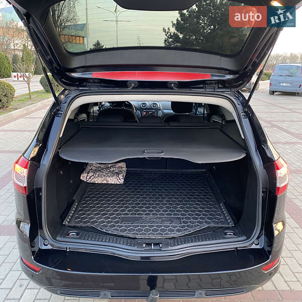 Універсал Ford Mondeo 2011 в Ізмаїлі