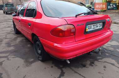 Седан Ford Mondeo 1993 в 