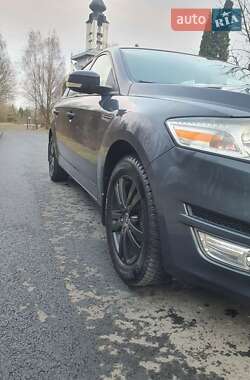 Универсал Ford Mondeo 2011 в 
