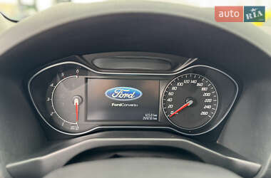 Седан Ford Mondeo 2013 в 