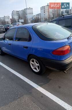 Лифтбек Ford Mondeo 1994 в 