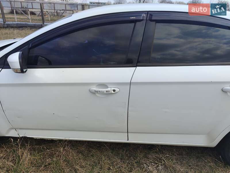 Лифтбек Ford Mondeo 2013 в Броварах