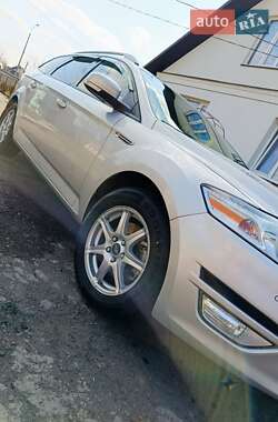 Универсал Ford Mondeo 2011 в 
