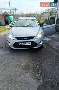 Универсал Ford Mondeo 2011 в 