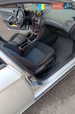 Универсал Ford Mondeo 2011 в 