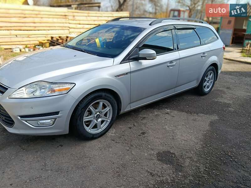 Універсал Ford Mondeo 2011 в 