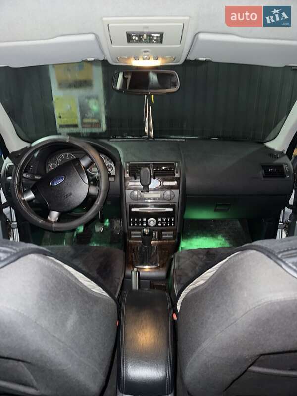 Седан Ford Mondeo 2006 в Конотопе