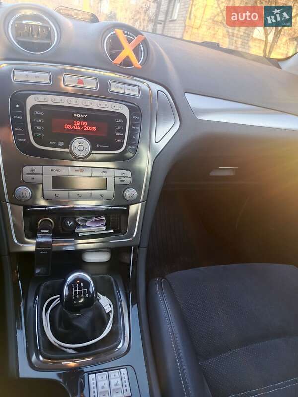 Седан Ford Mondeo 2007 в Києві