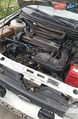 Универсал Ford Mondeo 1993 в 