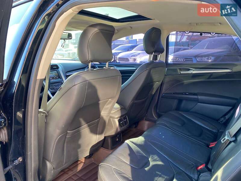 Седан Ford Mondeo 2016 в Львове