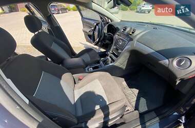 Ліфтбек Ford Mondeo 2012 в 