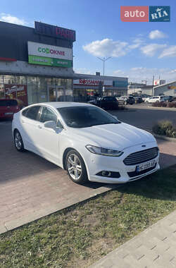 Лифтбек Ford Mondeo 2015 в 