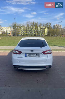 Лифтбек Ford Mondeo 2015 в 