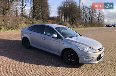 Седан Ford Mondeo 2013 в 