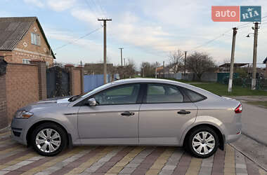 Лифтбек Ford Mondeo 2013 в 