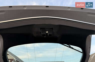 Лифтбек Ford Mondeo 2013 в 