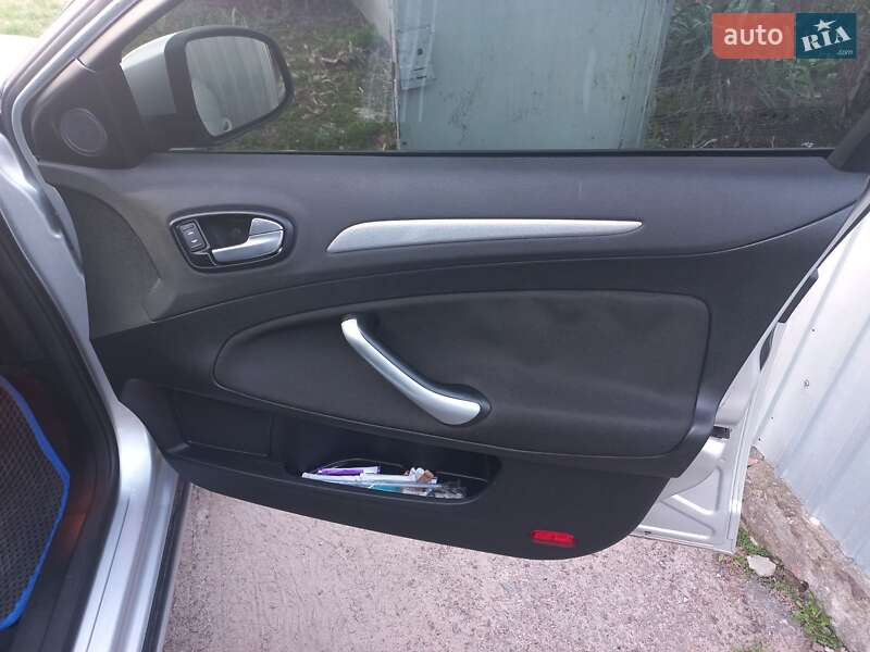 Лифтбек Ford Mondeo 2007 в Тетиеве