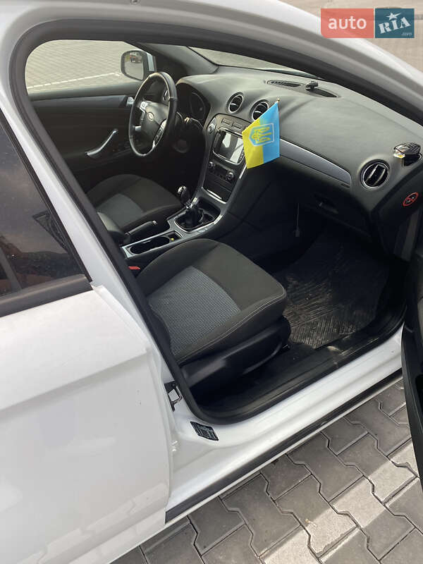 Седан Ford Mondeo 2012 в Рахове фото 5 Седан Ford Mondeo 2012 в Рахове