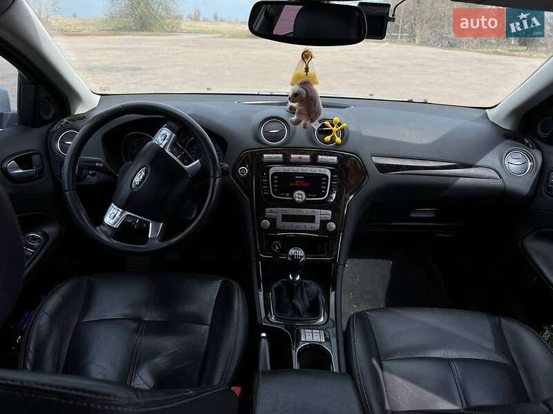 Универсал Ford Mondeo 2007 в Корце