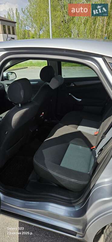 Седан Ford Mondeo 2011 в Запоріжжі