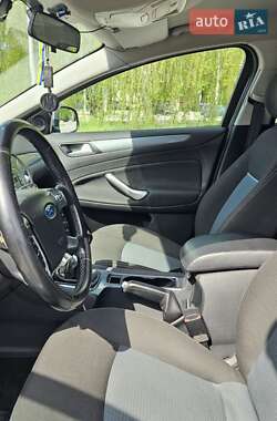 Седан Ford Mondeo 2011 в 