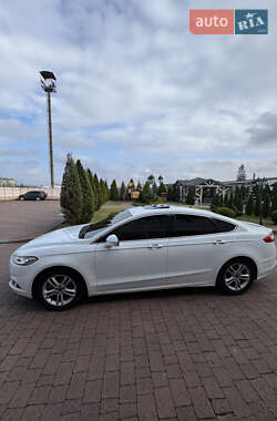 Седан Ford Mondeo 2017 в 