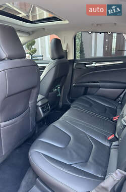 Седан Ford Mondeo 2017 в 