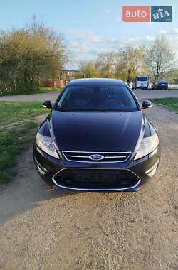 Седан Ford Mondeo 2011 в 