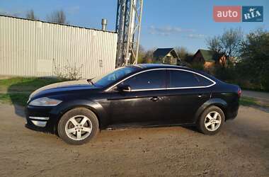 Седан Ford Mondeo 2011 в 