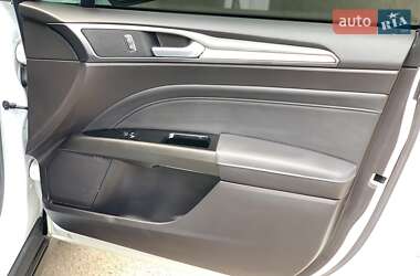 Седан Ford Mondeo 2019 в 