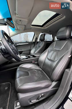Седан Ford Mondeo 2016 в 