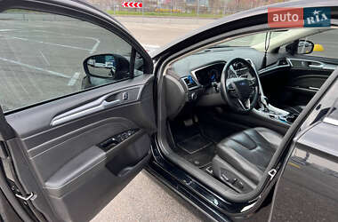 Седан Ford Mondeo 2016 в 