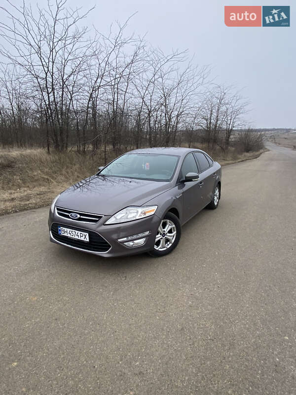 Седан Ford Mondeo 2012 в Березівці