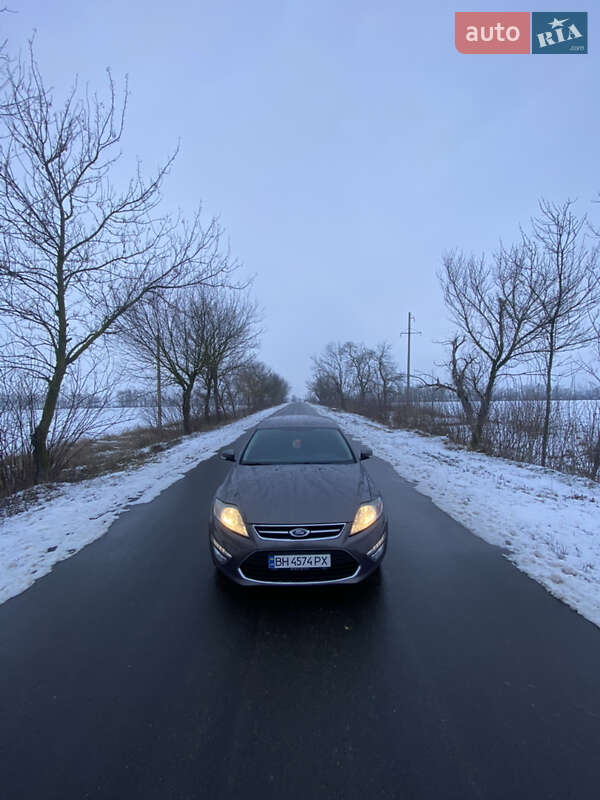 Седан Ford Mondeo 2012 в Березівці