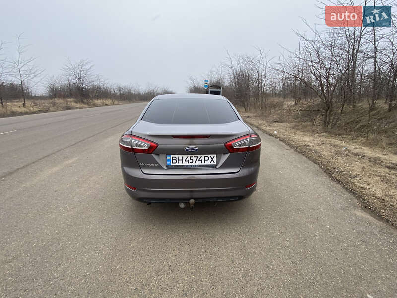 Седан Ford Mondeo 2012 в Березівці